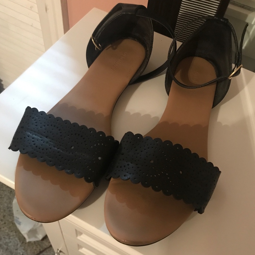 Black Sandals SZ 11 (Lace Cutout, Ankle Strap)